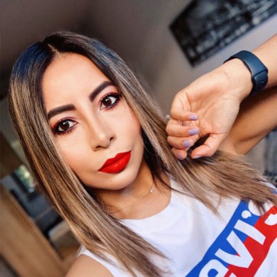 adriafter's tweet photo. #NuovaFotoProfilo https://t.co/s8Lehm5iFE