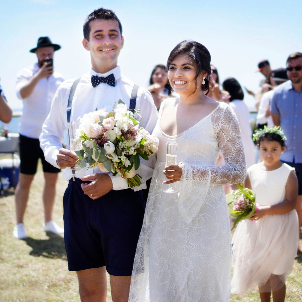 — There are no rules when it comes to weddings, so if you feel like wearing shorts, go right ahead!⠀
.⠀
#UpcycledLove #EcoFriendly #NorthernBeaches #MarriageCelebrant #LoveIsLove #WeddingCeremony #Elopement #WeddingBlog #Vows #WeddingPlanning #JustMa… https://t.co/DP3txtnJBk https://t.co/sPbazVNXg8
