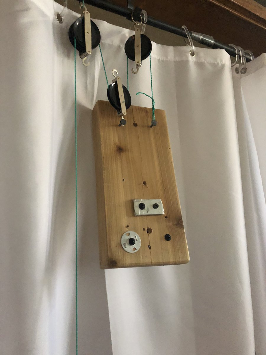 123sCienceguy's tweet photo. Discovering that pulleys really do make work easier! @mrsyoung99 @ADayatStRaphs https://t.co/V6fvnXnuqq