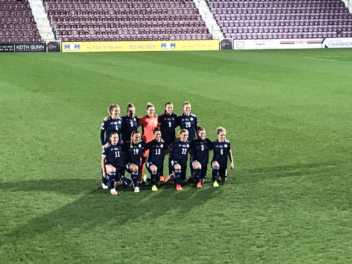 UEFAcomEmmaH's tweet photo. En qualif de l’EURO, les Écossaises se sont imposées 3-0 sur l’Albanie à Tynecastle (Corsie + doublé de Weir). Déplacement en Finlande 🇫🇮 mardi pour décider de la première place du groupe.
#SCOALB 🏴 🇦🇱 https://t.co/TpsOKRQk65