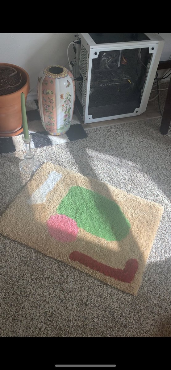 myckenzee's tweet photo. @savarooni_ I make rugs!😊 &amp; do commission work as well 🧚🍄🤎 https://t.co/ugH0ykzSpK