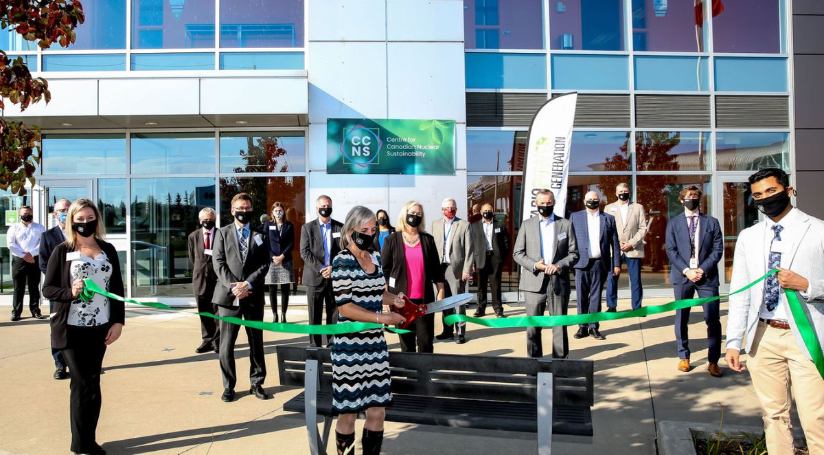 opg's tweet photo. .@CCNSinnovation is officially open! This world-class facility will attract skilled jobs and innovative businesses to Durham, as well as advance solutions for minimizing nuclear materials and recycling clean materials. Read more:  https://t.co/EwFQ5gHjmb https://t.co/5MjDPF2gzq