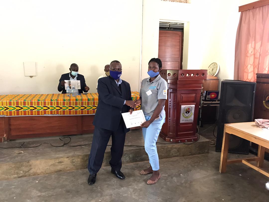 deborahnamande2's tweet photo. It may seem not easy but commitment and consistence can win everything. ,#ITCOA 2020 @go_organic_org   @NutriProduce   @FutureForAll @giz_gmbh
@beatrice_wamuyu @NoelTempler @PaustaClessy @RukAnthony @okerenyangYoko1 @ChisomoMatisa @IssaBald1 @KizimulaHosea @FofanaFall @KanweriC https://t.co/EUwHgXc3ET