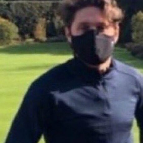 niallerhxl's tweet image. 3/5 content
Niall: hold my beer.

#streamwalls
#StreamLP1 
#Golden
#3YearsOfFlicker