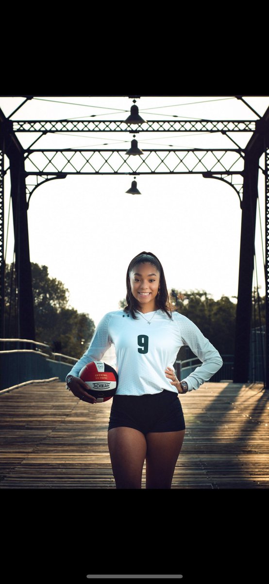 SASWAthletics's tweet image. 🌟GAME DAY SPOTLIGHT🌟 Junior, utility hitter, #9 Thalia Stephens! Thalia’s favorite candy is Reese’s and she has a twin brother! Come see Thalia and the girls tear it up tonight at Southside! Games are at 5, 5 and 6:15! #BetterTogether #swvb