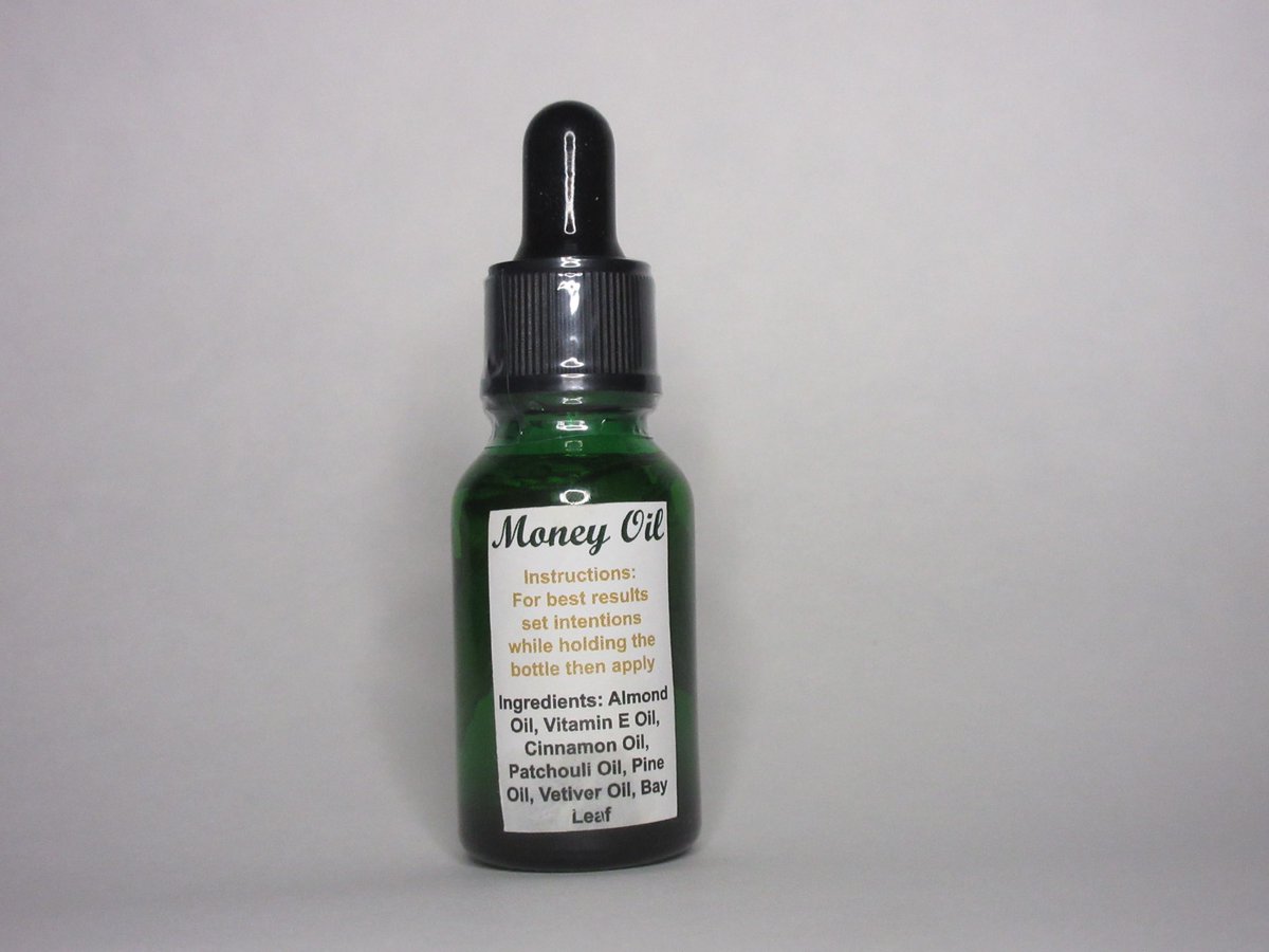 daniibooo143's tweet image. Introducing  Danii’s Boutique Money Oil🤑 Click the Link to learn more on how to increase your income with money oil💕PLEASE RT‼️
#moneyoil #BlackOwnedBusiness 
daniisboutique.com