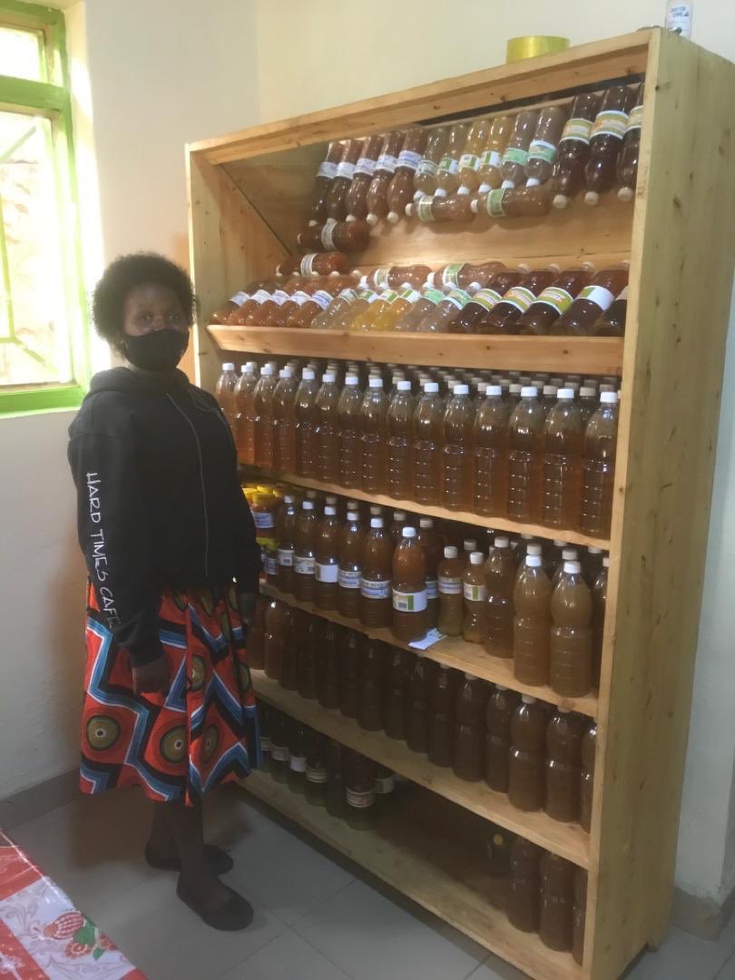 hortinvest's tweet photo. #Nezerwaplus are planning to source carrots and passion fruit at Kogimuin/ Nyabihu, KOISSO/ Ngororero and another one from Muhanga.
#Nezerwa is developing well...
@HGTRwanda @SNVRwanda @hortinvest @Agriterra https://t.co/cZ2IDVTD5Q