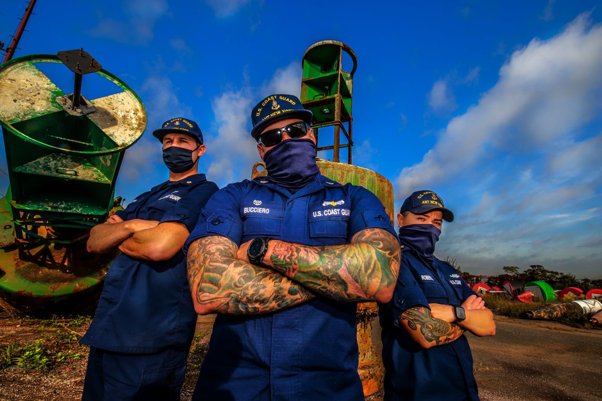 ANT New York is one of the largest aids to navigation teams in the #USCG. This team works in the largest #MaritimeTransportationSystem on the Eastern Seaboard, which yields nearly $6.6 billion of commerce per day.

📸: Dan Henry