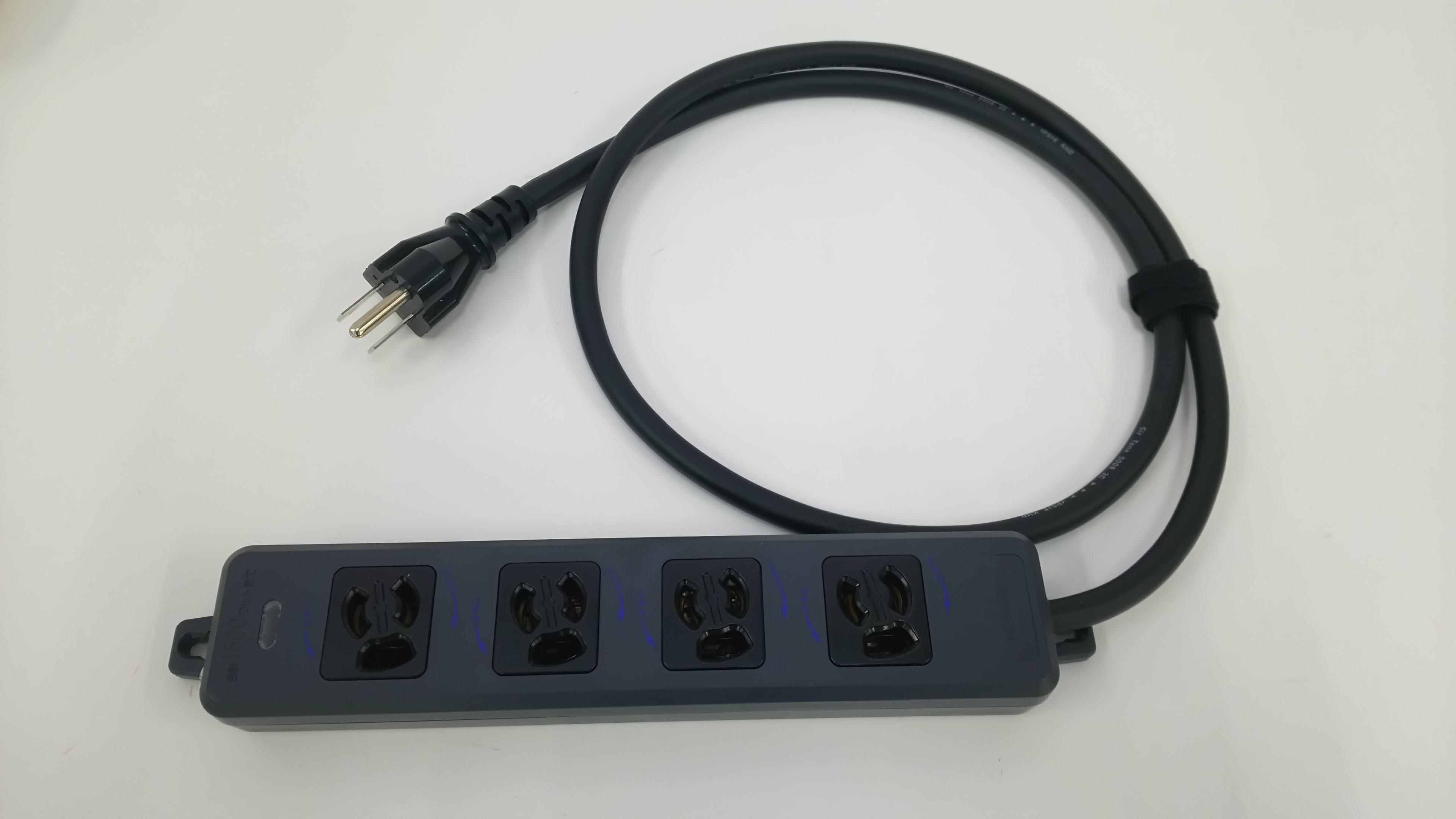 Sir Tone 電源ケ一ブル タップ 未使用 Sir Tone 電源ケ一ブル タップ 未使用