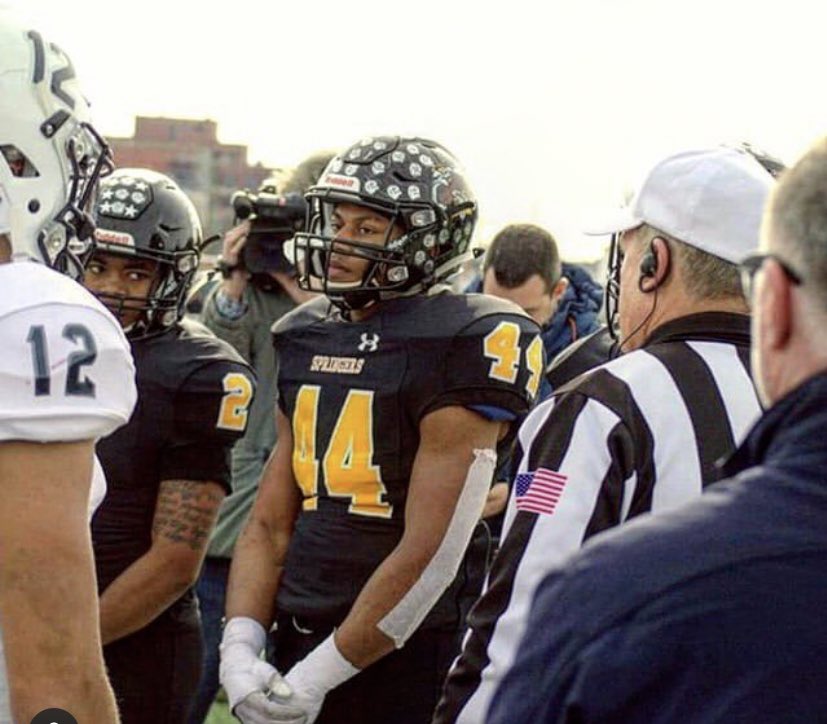 KeeronHenderso1's tweet photo. Know how we came 4️⃣🖤💛
#Springerday https://t.co/5nycAiC27G