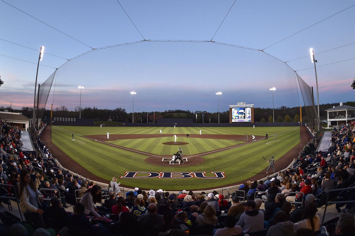 snts12's tweet photo. I am blessed to announce I have committed to Dallas Baptist University! https://t.co/8M0kwa5Dfu