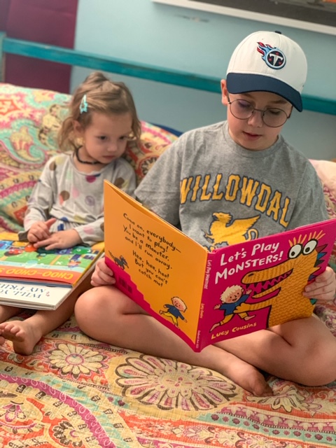 MacKidMcLean's tweet photo. This book was a hit in our house! What happens when little Gabriel wants to play monsters before bedtime? Check out this new book from @Candlewick to find out! #kidlit #lucycousins #mkmeetup #lovemymkswag #ad https://t.co/2y1uo7SCFm