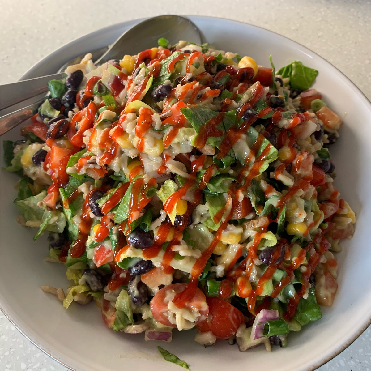 Tonight’s post-workout meal was this hot American inspired salad with avocado dressing #plantbased #plantbasedfood #food #postworkoutmeal