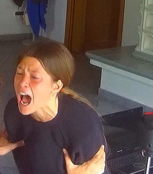 fp_trash's tweet photo. #GFVIP Natalia ora sul divano https://t.co/nb3VsaSX5u