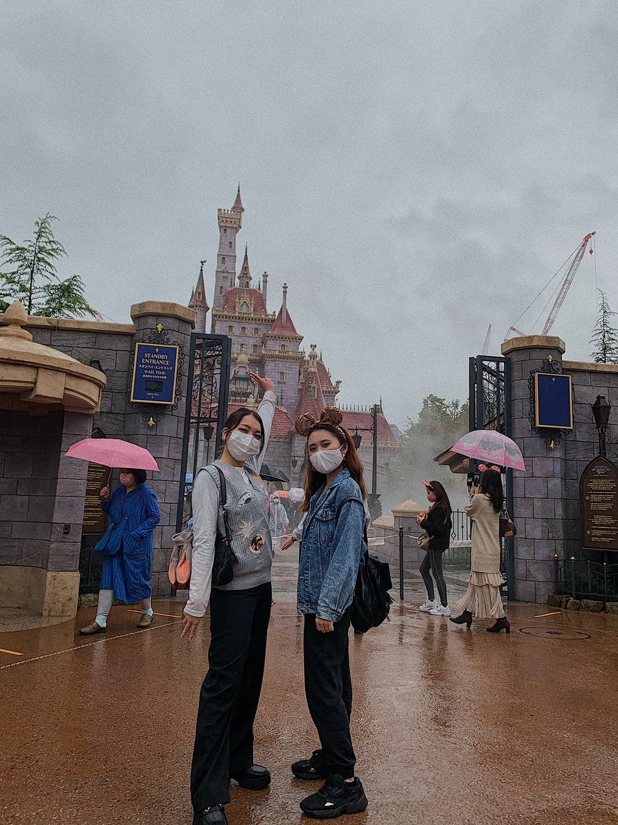 ImHani82's tweet photo. #TDL 🏰🤍🌹 https://t.co/oKilafLDNg