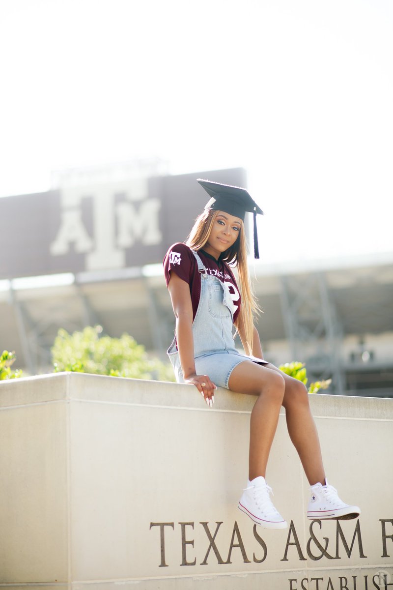 Now Booking Fall ‘20 🎓
#DeRouenPhotography
https://t.co/QXdRstdq3j https://t.co/yF9SVxq8fp