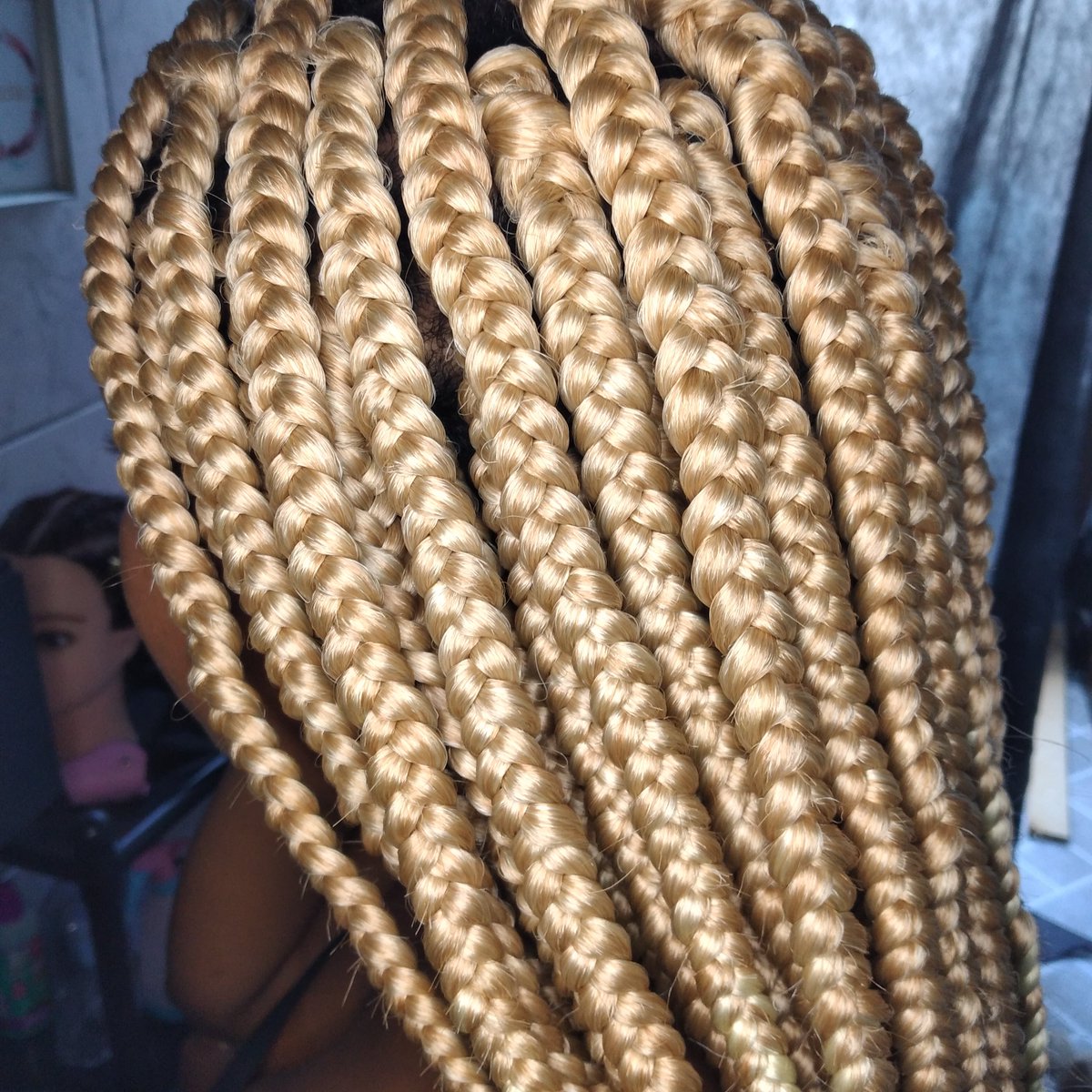 AfroBstudio's tweet photo. Vamos dar visibilidade ao trabalho da amiguinha aqui @BrxnCrf 

Olhem essa camuflagem 💖 https://t.co/T0Tv678Ag2