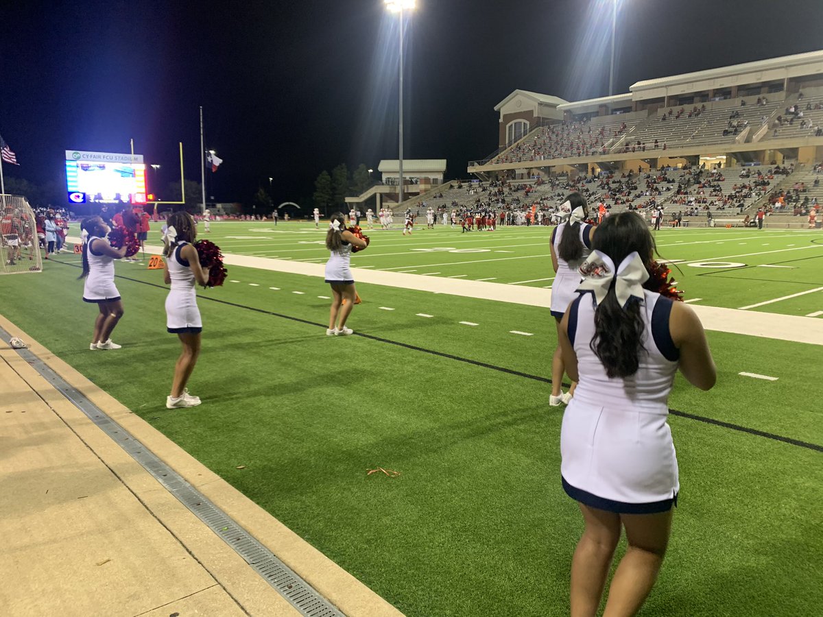 CySpringsGBB's tweet photo. Congrats Panthers!!  🏈 &amp; 🏐 teams picked up wins on HOCO night!  🐾 🐾 🐾🐾🐾🐾 #F3 @CySpringsVB @CySpringsFootba https://t.co/uhuWD6gRvu