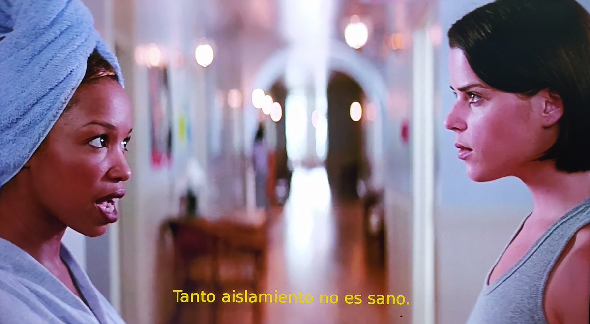 theplothickens's tweet photo. Wes Craven, un adelantado. https://t.co/7Uyzf08YZH