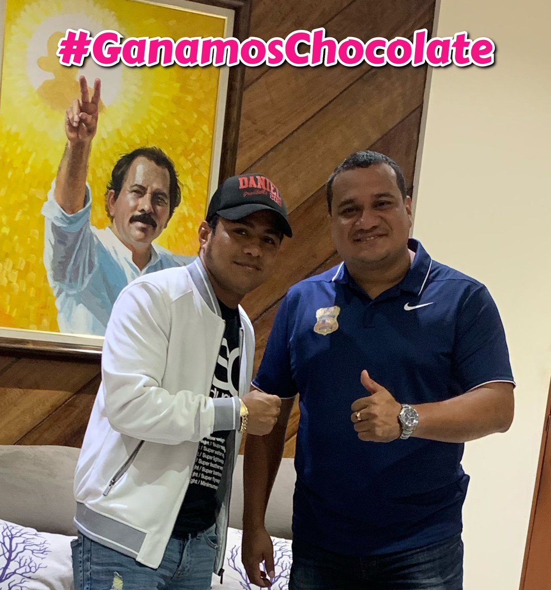 #GanamosChocolate 
Felicidades Campeón!!