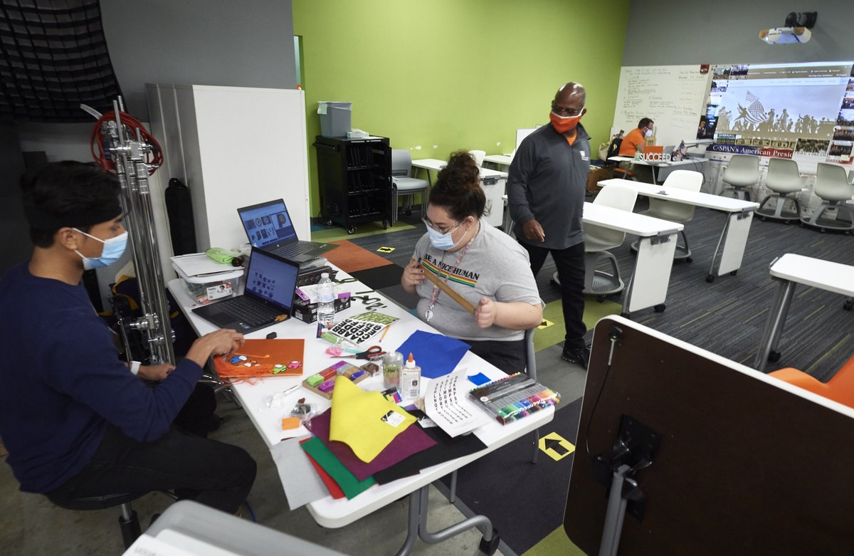 SimonYouthAcad's tweet photo. Grad Cap Madness. @SimonYouthAcad students prepare their entry for @simon_youth s #OrangeGradCapChallenge
Look out for there are graduates “Among Us." https://t.co/Hk4xFX5A87
