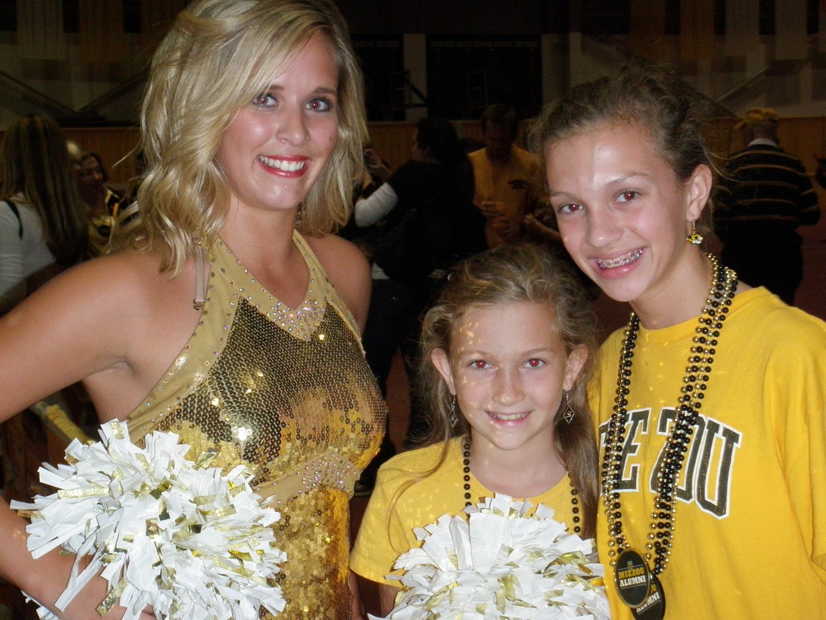 Lot’s of pictures with and of the  @MizGoldenGirls …