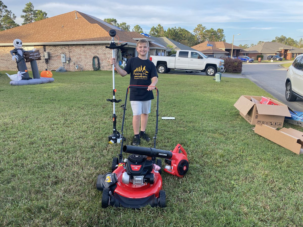 iamrodneysmith's tweet photo. Family,  Please help me in congratulating Aiden from Pensacola,FL on completing our 50 yard challenge by mowing 50 FREE lawns for the elderly, disabled,single parents &amp; veterans in his city. https://t.co/dVPV77WjsJ