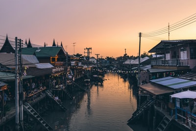 Photo By Fancycrave | Unsplash
#travelblogger #traveler #traveller #travelingram #traveltheworld https://t.co/hFzad9I3kT