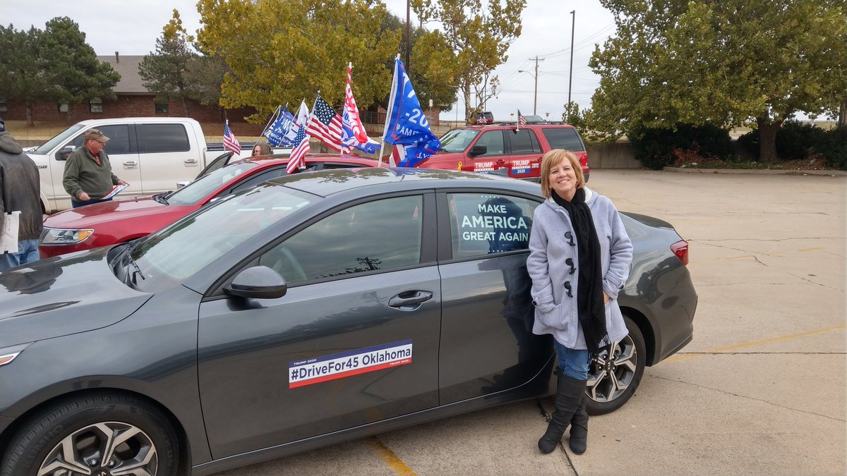 FoaRyan's tweet photo. Going for a lakeside #DriveFor45 cruise with @mnaik63! #trump2020 #MAGA https://t.co/uUTeJBtpNc