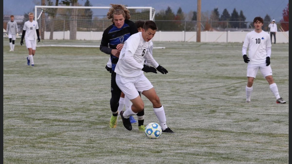 Timberlinesocc's tweet photo. Snow in Post Falls tied 3-3 and then OT and although it wasn’t the result we wanted players fought hard! Final 3 Wolves vs 4 Centennial
We live our Wolves!! #dirtywolves https://t.co/7zVFCFocrV