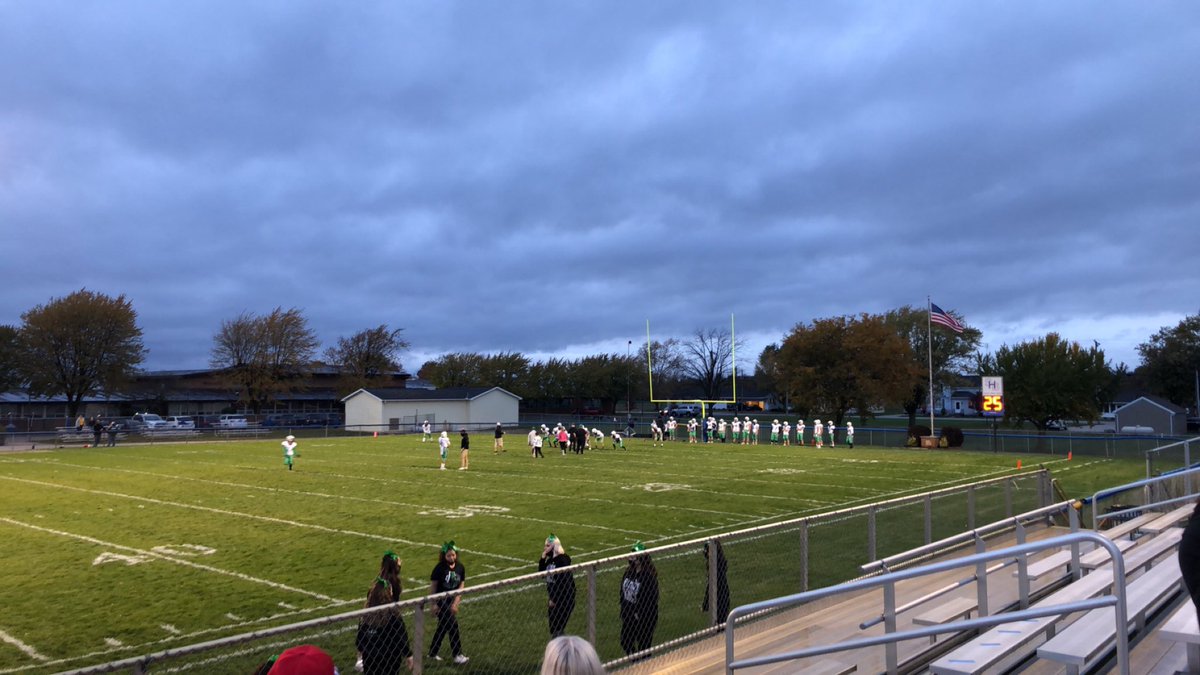 17 minutes until opening kickoff! Let’s go boys! 💚