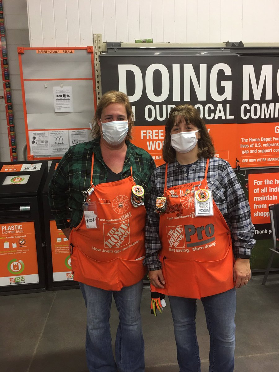 Tracylenz20's tweet photo. Flannel Friday for C.A.M @1269 https://t.co/t529GvNfMt