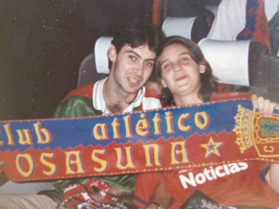 begotxurri's tweet photo. #MiVidaConOsasuna son los momentos vividos con la mejor compañía de mi compañero de viaje @Pipa_CAO y muy orgullosa de transmitir el sentimiento rojillo a los q han llegado después. Aqui algunos de ellos y muchos otros q se quedan en la memoria. Zorionak @CAOsasuna https://t.co/8n2RcM3qDq