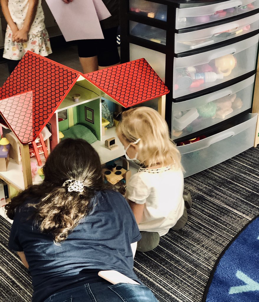 SPUSHS1's tweet photo. Annie enjoyed getting to meet her new teachers for #preschool  at @KleinCain Gene had to show her his routine to get ready for school Im so glad McKeever set this up! Annie has been waiting and waiting to finally go to “mommy’s school” and be a #Hurricane #ReignCain #kleinfamily https://t.co/n8eQ1NBOL3