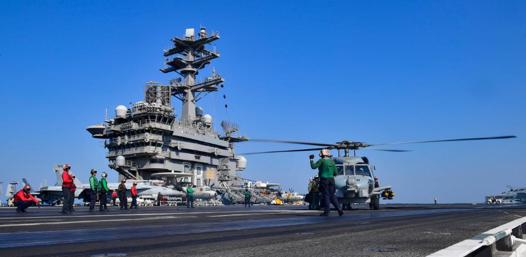 USNavy's tweet photo. @USNavy photos of the day: @15thMEUOfficial VBSS training, #USSNimitz flight operations, #NMCB133 Seabees, U.S. Marines and Spanish marines conduct training during Operation Lisa Azul and #USSHenryMJackson receives a payload at sea. ⬇️info & download ⬇️: https://t.co/huvMeVCjTw https://t.co/DV558sTmXT