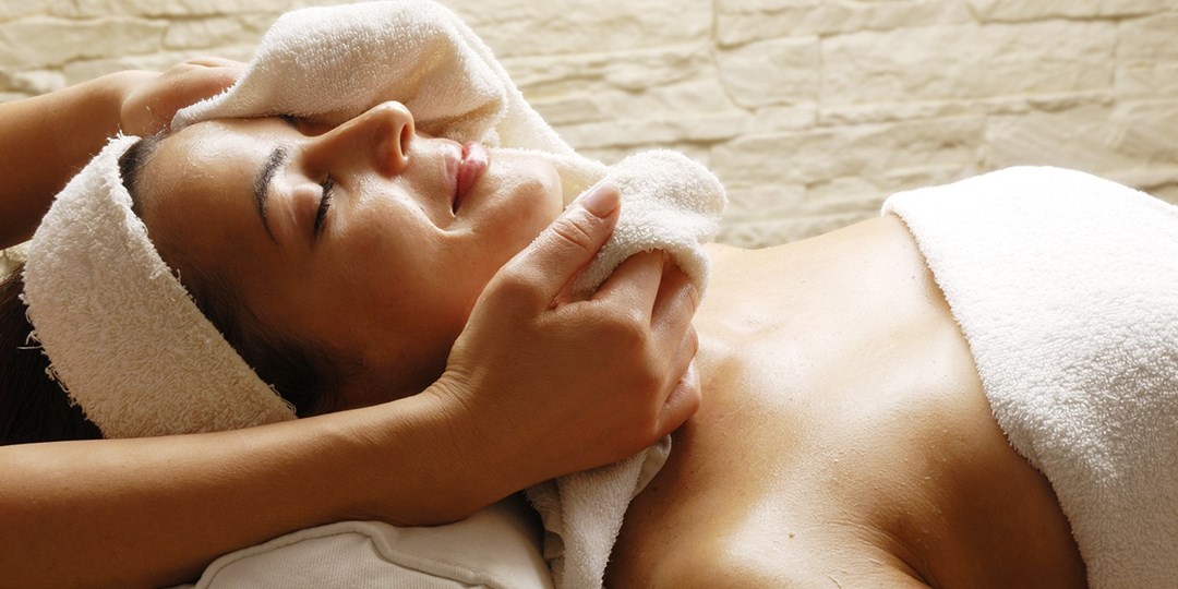 bhmcspa's tweet photo. During your time with us you'll enjoy a variety of treatments! Choose the best ones to help you reach ultimate relaxation. https://t.co/3ZJTXtyBsF #bodyhealthmind #spa #avedaspa #dayspa #treatyourself #downtownjc #johnsoncitytn https://t.co/neeNvvkqij