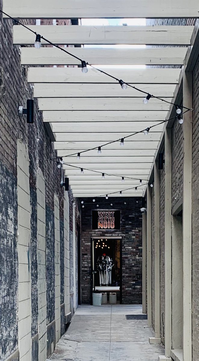 EngravingDesign's tweet image. Love the new #West6 #Louisville.  
Great location!  Great #beer