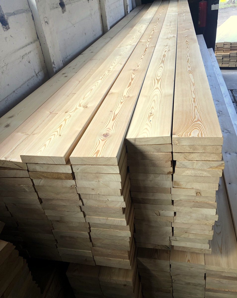 Terasové desky, sibiřský modřín, hladká/ hladká, AB: 520 Kč/m2 + dph.  tl.27mm * šr.140mm * dl.
 2000 / 3000/ 3500 / 4000 / 4500 / 4800 / 5100 / 5400 / 5700 / 6000mm. Oboustranná, hladká deska
#decking #Terrassendielen #terrassenöl #terrasseölen #house #woodhouses #holzhaus