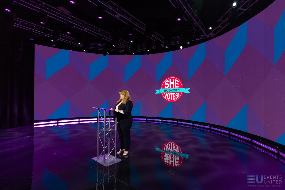 EventsUnited's tweet photo. Can’t do your luncheon in person? Do it virtually! That was the @NHWomensFndn's solution. Yesterday we produced their powerful annual luncheon at @StudioLabNH with special guest @HillaryClinton!
📸: @thomasonlauren_ https://t.co/eCsZ2UvAxJ