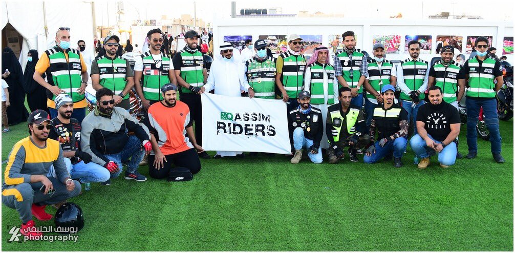 YYmk123's tweet photo. مشاركة فريق #رايدرز  للدراجات 
و #دراجوا_القصيم في 
#مهرجان_رمان_القصيم_بالشيحية https://t.co/uwxmn86N1f