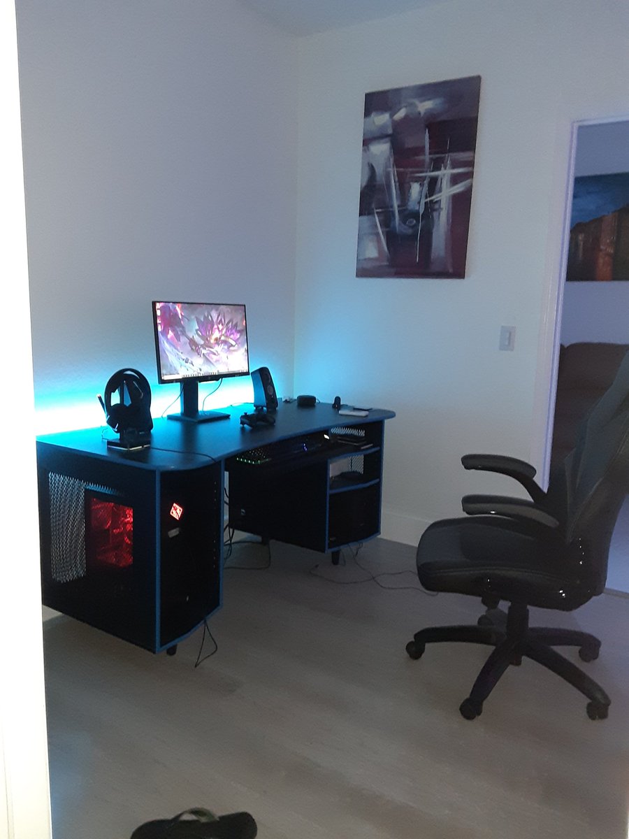 CarlosMach98 tweet media