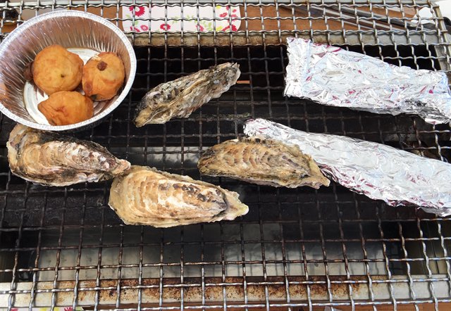 TwitFukuoka's tweet image. 糸島の「カキ小屋（2020～2021）」本日一斉に営業開始！詳細こちら→ twitfukuoka.com/?p=146666