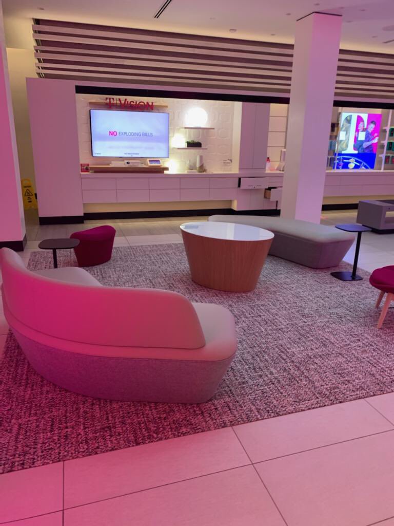 Nataly (@natty15) on Twitter photo Canโt get over how BEAUTIFUL <a href="/TMOSantaMonica/">T-Mobile Santa Monica</a> lounge area looks ๐#ILoveTMobile #SantaMonica Canโt get over how BEAUTIFUL <a href="/TMOSantaMonica/">T-Mobile Santa Monica</a> lounge area looks ๐#ILoveTMobile #SantaMonica