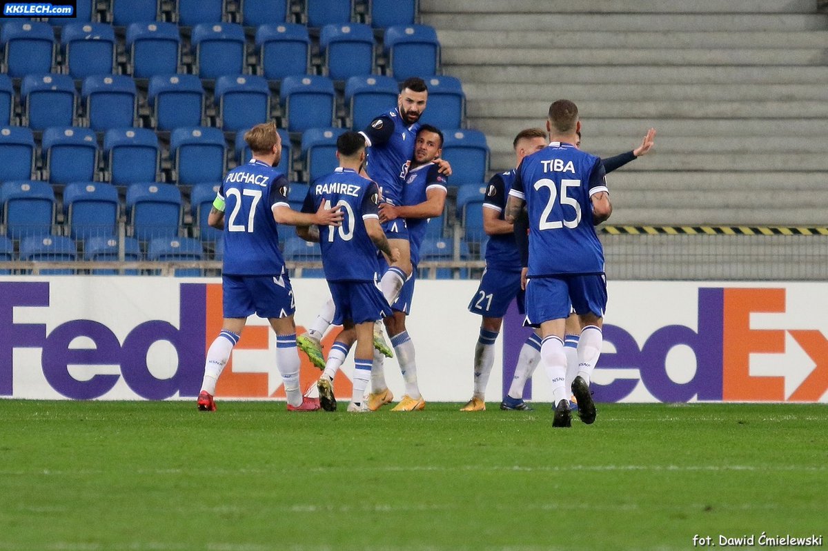 KKSLECHcom's tweet photo. Według kibiców Kolejorza najlepszym piłkarzem Lecha Poznań w meczu #LPOBEN #LPOSLB w #UEL był Mikael Ishak (4 wyróżnienie w sezonie) 🔝
1. Ishak (średnia ocen: 4,80) 👏
2. Moder (4,44)
3. Czerwiński (4,22)
---
Dejewski (2,15)
Pełne wyniki ▶️ https://t.co/HEzWFIk6eM https://t.co/hvIxeX6quJ