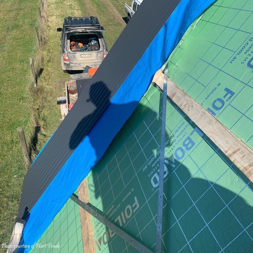 Here is another example of Foilboard® being used in a Cathedral Ceiling by Hart Trade.

Thank you to Hart Trade for using Foilboard®. If you have any questions, please call 1800 354 717 or message us on Facebook. foilboard.com.au

#foilboard #cathedral #ceiling #insulation