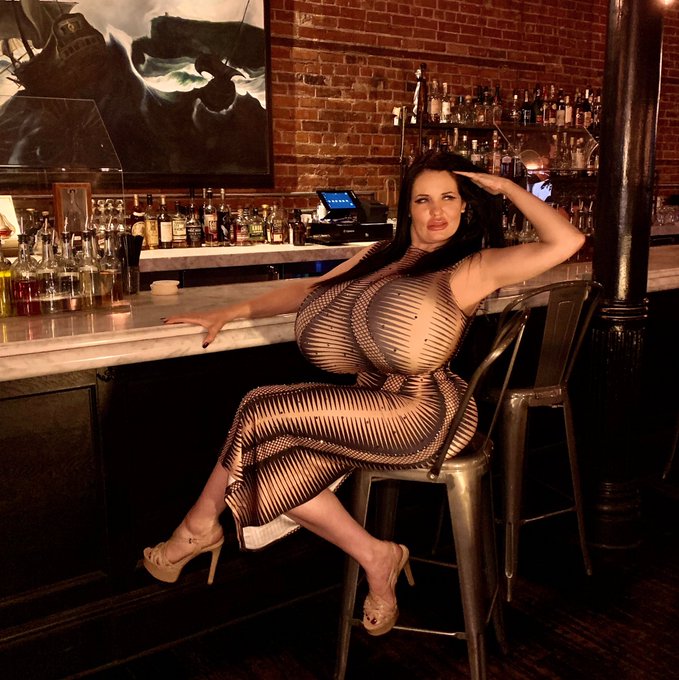 A night out at Wright &amp; Company in Detroit. https://t.co/QaqXLmZnaJ