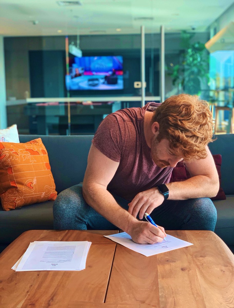 TadhgLeader's tweet image. Delighted to have signed with @ProSourceSport, an agency with a impressive track record! Looking forward to working closely with @nflagent1 as I attempt to navigate the American Football world. Excited to see where the journey takes me! #longroadahead #ForTheBrand