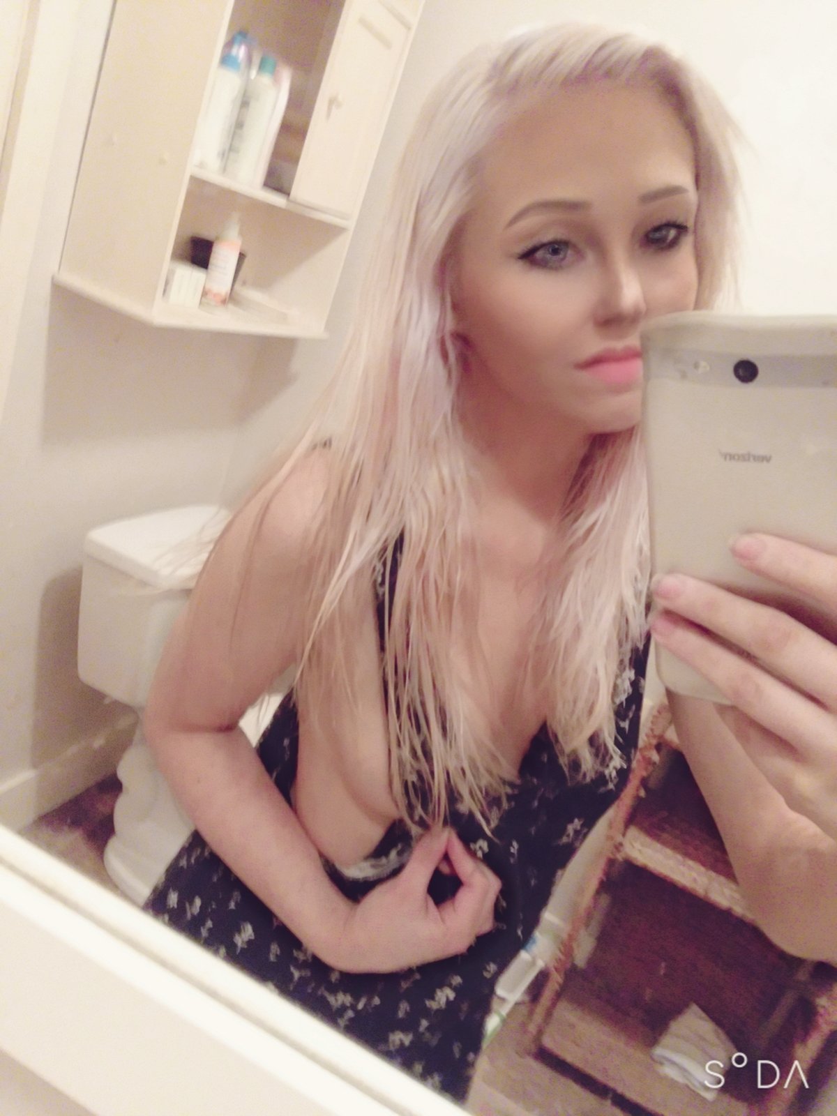 2 pic. #SugarBabyTwitter #amateurteen #blonde4bbc https://t.co/xpIGpc4jBq