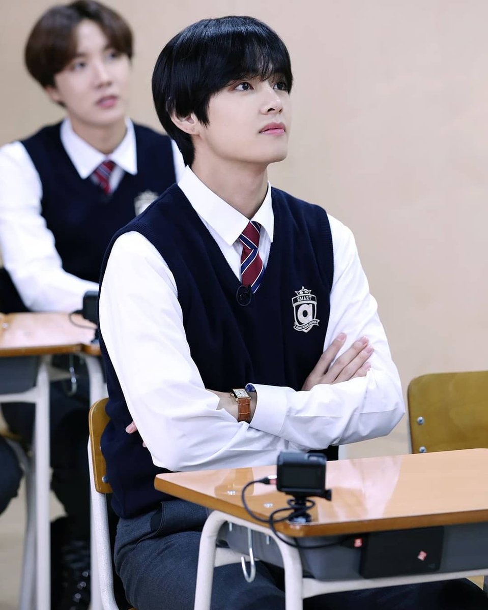 Vantaennie_'s tweet photo. #PreciousBabyBear 🐻
#RunBTSEp112 #RunBTS2020

🐯♡♡💜💜

@BTS_twt @bts_bighit
#visual #talent_generator #tenacious #expressive #free_spirited #KimTaehyung #TAEHYUNG #태형 #V #뷔 https://t.co/8zOUzaEECH