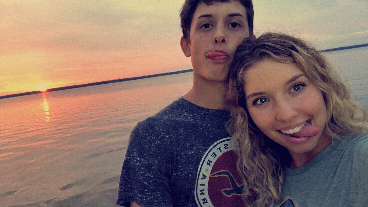 llexibrown's tweet photo. WAIT four years?? i honestly can’t imagine how my life would’ve been without you. you’ve seen me at my best and at my worst and i just want to thank you for loving me unconditionally. i love you the most. these pictures only show a little of a lot of memories 😇 https://t.co/LZNVVZtkvu